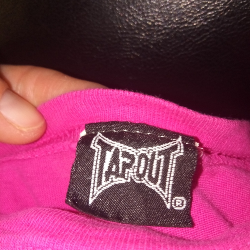 Pink TAPOUT t-shirt - Picture 2 of 3